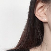 Asymmetric leaves small earrings 925 sterling silver platinum plated personality Joker double ear ear ear ornaments left and right