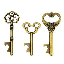 Manufacturer zinc alloy creative retro key shape bottle opener ad wedding wedding gift key buckle lock pendant