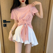 2019 new foreign style net red royal sister temperament light cooked wind womens clothing Hong Kong taste very fairy small skirt two-piece suit