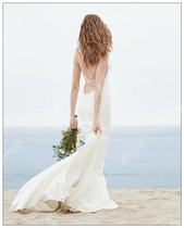 2017 New backless beach travel dress light wedding dress simple sling White trailing beach photo wedding photo