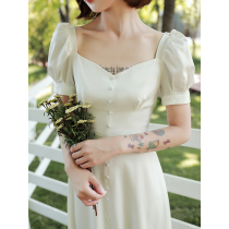 2021 French retro dress travel photography simple light go out light wedding daily small man license registration dress Spring