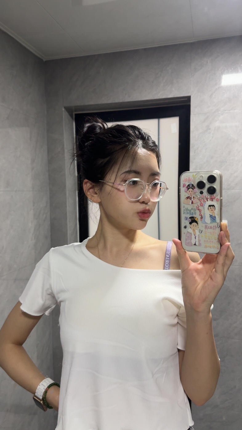 VICTORIA'S SECRET维密单依纯同款果冻条反重力Plus+内衣 小升杯设计