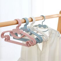 Children's clothes rack baby clothes rack household clothes rack plastic cute small clothes rack seamless clothes rack support
