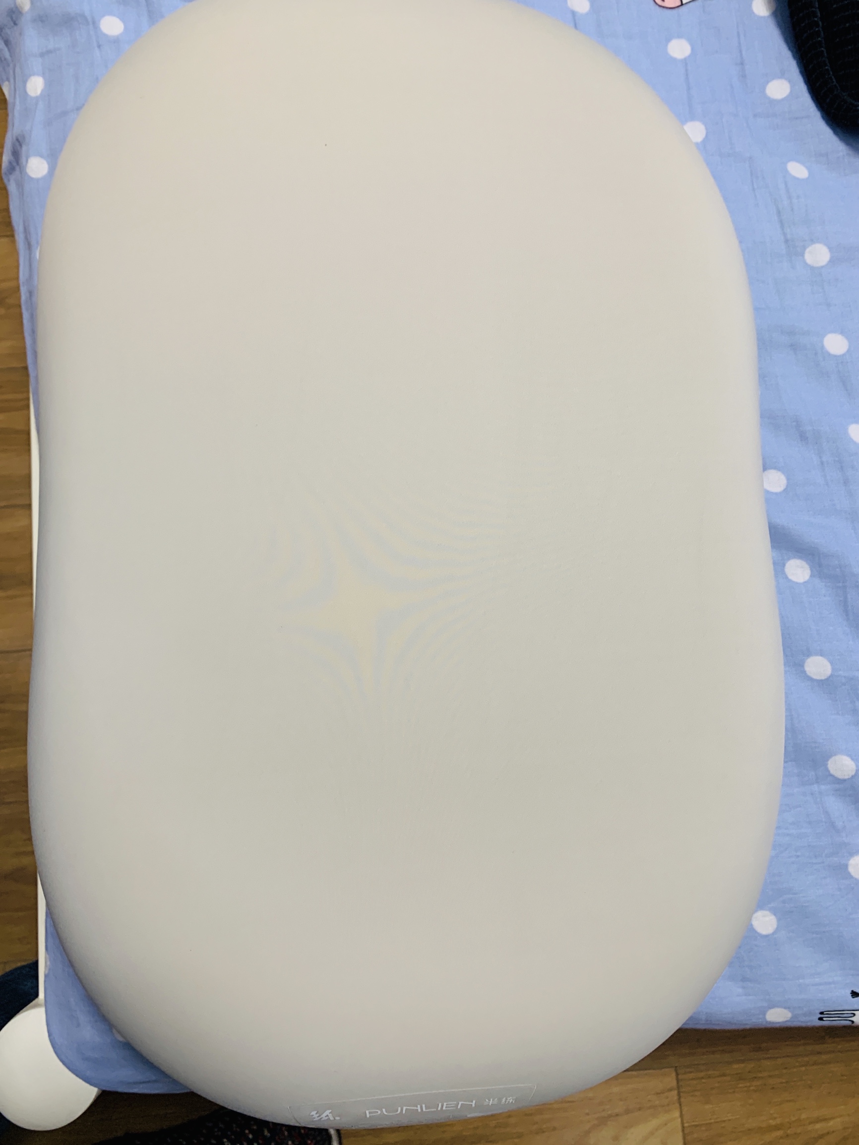 猫肚皮枕头和乳胶枕哪个好，猫肚皮枕头对颈椎好不好