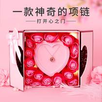 Chinese Valentines Day birthday gift girl practical couple romantic creative girlfriend girl heart friend to send girlfriend