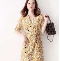 Dress womens summer long French wrap cross V-neck temperament thin five-point sleeve daisy print tea break skirt