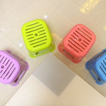  Plastic household low stool stool thickened non-slip stripe stool Bathroom stool stool small bench shoe stool foot stool