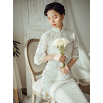 Chinese style improved cheongsam Republic of China style Tour light wedding fishtail lace French retro simple white out yarn female