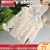 Brand childrens clothing 2019 new girl exquisite fairy air embroidery lace stand collar flared sleeve sling lace shirt