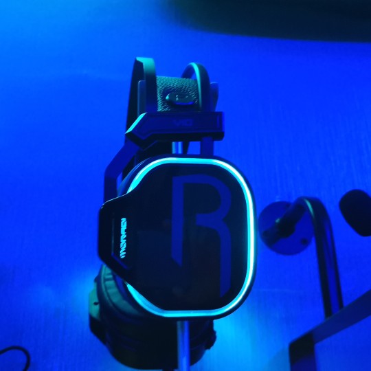 MORADI V10 7 1-channel gaming headset Independent sound card USB Internet cafe gaming hall