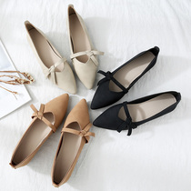 Pointed single shoes womens 2021 new style retro low heel soft leather shallow mouth beanie shoes summer Mary jane milk shoes thick heel