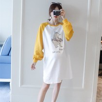 Maternity clothes autumn 2021 new cotton Korean version loose tide mother medium-long maternity long-sleeved sweater dress