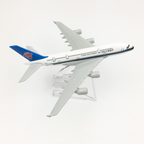 Aircraft model simulation passenger aircraft alloy static ornaments 16CM China Southern Airlines Airbus A380