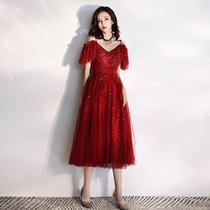 Red toast dress bride 2021 new summer modern thin mid-length wedding dress female back door dress large size