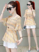 Chiffon shirt womens summer 2021 new Korean version of the foreign style small shirt sweet super fairy waist square collar trumpet short-sleeved top