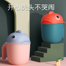 Baby washing cup water scoop plastic baby shampoo Cup shower children bath water ladle baby bath scoop water spoon