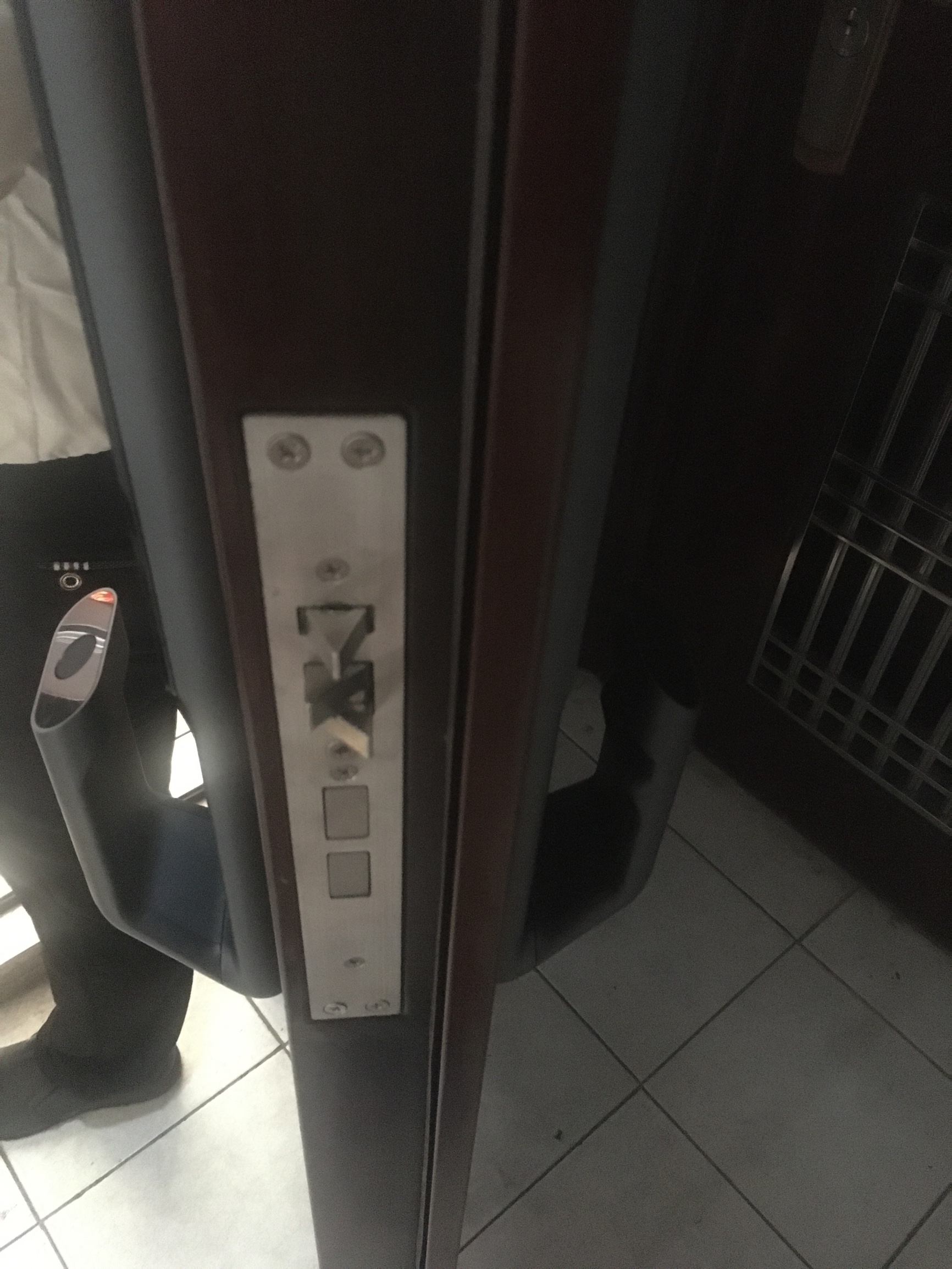 综合吐槽鹿客智能锁智能门锁/电子门锁优缺点如何?看一看?少上当