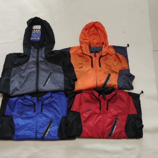 Foreign trade original single outdoor jackets waterproof and windproof breathable spring, summer and autumn outdoor jackets light and thin mountaineering riding