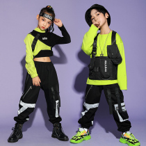Male and female hip-hop personalities play out the children Hiphop Street dance suit Girls jazz dance performance Costume Autumn Tide