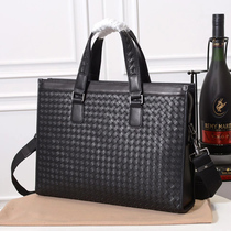 Man Bag Extravagant Cow Leather Handwoven Handbag Fashion Large Capacity Black Business Casual Briefcase Single Shoulder Bag