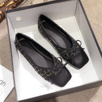 Small fragrant wind single shoe woman flat bottom 2022 spring autumn new light mouth square head ladylike shoe soft bottom butterfly knot big code female shoe damp