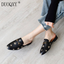 Retro genuine leather embroidery slippers female summer flat-bottomed Baotou Half slipper small bee Inlet wind outside wearing black Mueller shoes