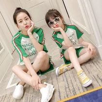 Parent-child mother-daughter transport action girl suit summer 2021 new foreign style Korean version mother-child summer two-piece set