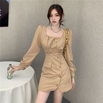 Autumn dress 2021 new French fashion design pleated square collar bubble sleeve waist temperament skirt