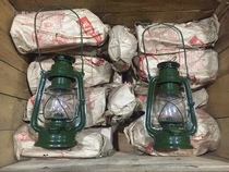 Log box 60s green horse lamp mast kerosene lamp classic nostalgic inventory of old goods worth collecting