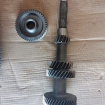 Transmission intermediate shaft countershaft intermediate shaft fifth gear Changan Ruixing M90 Tangge Aisin gearbox spare parts
