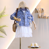 Brand childrens clothing 2019 autumn new girl foreign style exquisite nail bead design big pocket short wide denim coat