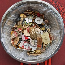 Soviet insignia aluminum bronze made with random hair 1 piece 6 yuan (better than 3 yuan 1 piece)