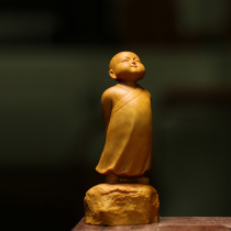 Boxwood wood carving small monk monk boy creative gifts Home desktop hand play quiet Zhiyuan ornaments