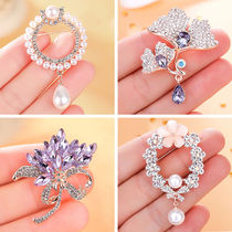 Crystal brooch corsage womens accessories Wild sweater cardigan pin Jacket shawl buckle needle Scarf buckle needle