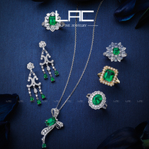 (No. 400-482 Emerald Boutique) Drop down to see more