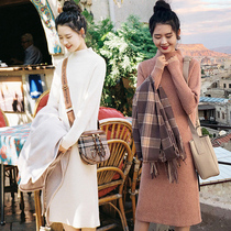 Small sub-knitted dress dress female autumn and winter hit bottom inner lap thickened with a long fur coat over the knee and air tide