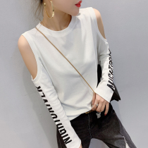 Europe station 2020 autumn new fashion leaky shoulder t-shirt womens long-sleeved base shirt thin Western style off-the-shoulder top tide
