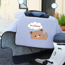 Electric car windshield is thickened and velvet in winter battery bicycle is warm in winter windshield is enlarged and widened in winter