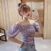 Straight Shoulder Bubble short sleeves Chopped Jacket Woman 2022 Summer New cover Belly Snowspun Little Cardiovert to collect waist and air