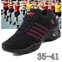 Square dance shoes womens spring and summer mesh soft-soled casual shoes Middle-aged dance shoes Mom shoes old Beijing cloth shoes