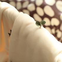 Castle Garden skin-friendly mink velvet 3D three-dimensional leaves double multi-function blanket White