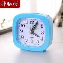 New product creative personality student bedside clock small alarm clock childrens noisy table bedroom mini simple ⒇