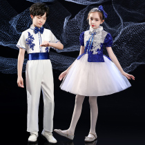 New Years Day childrens chorus costume costumes primary and secondary school students big choir dress poetry recitation performance costume women