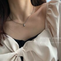 ins small crowddesign sense loving solid necklace Korean version pendant temperament brief wind lock bone chain short neck chain woman
