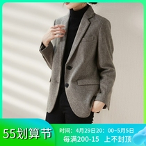 Plaid woolen suit jacket woman 2021 autumn winter new small sub-manicure retro son of a small western suit blouse