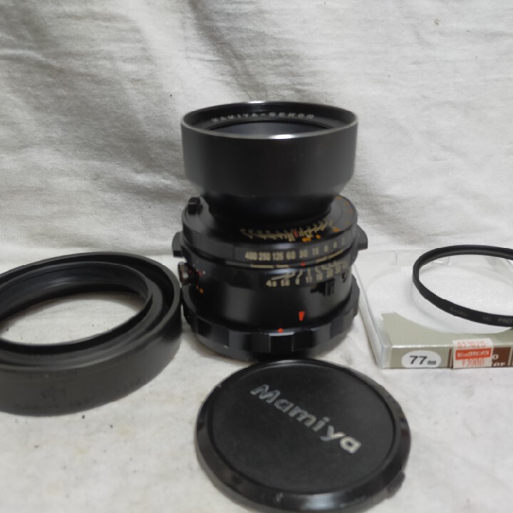 For Mamiya Rb67, 180/4,5, Functions Normally and Looks as Shown in the Picture, with Three Lenses in Perfect Condition Includes Lens Hood, Etc.