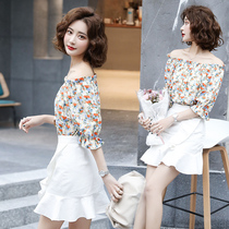 Korean version of skirt summer small fragrant wind suit one-collar bubble sleeve chiffon small shirt bag hip hip A short skirt two-piece skirt