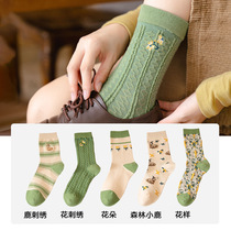 3 pairs of mid-tube socks womens autumn and winter new womens socks fashion trend green mid-tube socks Japanese and Korean college style