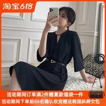 Black Snowspun Tandem Dress Woman 2022 Summer New Hepburn High Waist Display Slim Temperament V Collar Famous short black dress