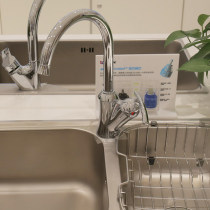 Morn kitchen tap hot and cold single handle tap High throwing washing vegetable basin sink copper body rotation 5069 5044